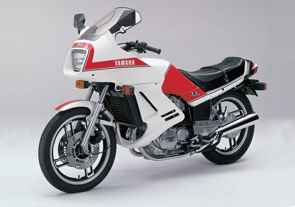 Yamaha XZ400D